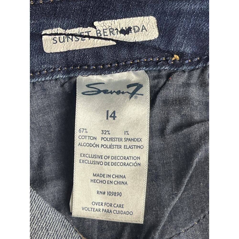 Seven-7 Jean Shorts Women's 14 Sunset Bermuda White 5‎ Pockets Destressed Hem - Picture 8 of 8